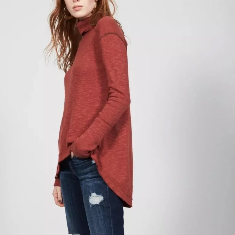 Free People Split Back Dark Burnt Red Cowl Mock Neck Turtleneck Pullover XS
